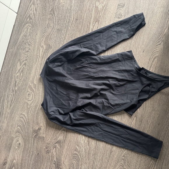 Abercrombie & Fitch Black Long Sleeve Bodysuit – Size M (Soft A&F Collection) - Picture 5 of 6